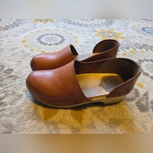 Sangrens Brett Low Clogs 38 (Size 7)